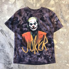 画像1: "JOKER" FRONT PRINTED TIE DYE PATTERN S/S TEE / Mens L (1)