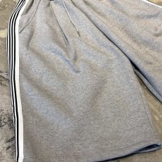画像5: SIDE LINE WIDE SILHOUETTE SWEAT SHORTS / FREE (5)
