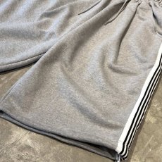 画像6: SIDE LINE WIDE SILHOUETTE SWEAT SHORTS / FREE (6)