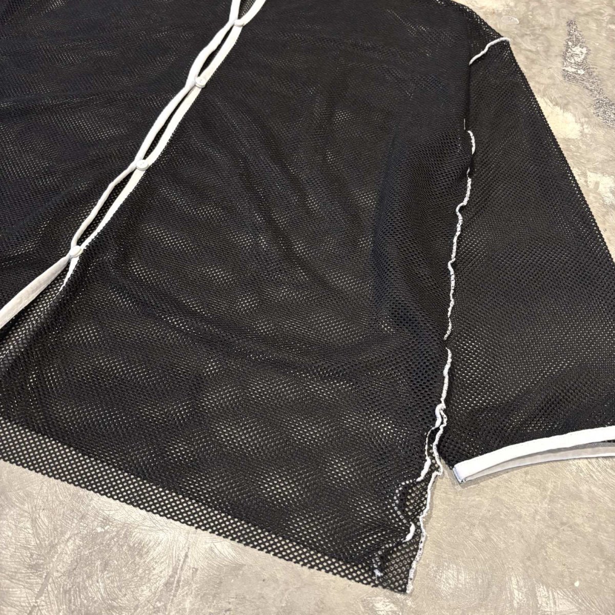 画像6: BUTTON STYLE BLACK PIPING MESH L/S TOPS / Mens L (6)