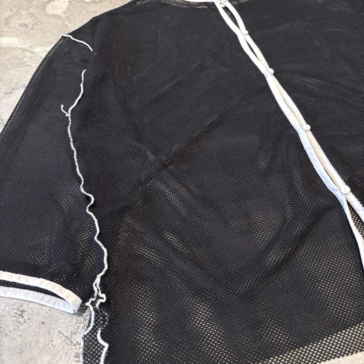 画像5: BUTTON STYLE BLACK PIPING MESH L/S TOPS / Mens L (5)