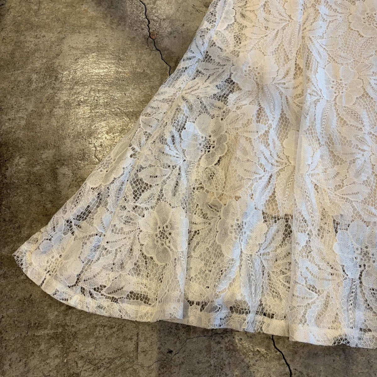 画像4: WHITE COLOR ALL OVER LACE DESIGN LONG SKIRT / W24~W31 (4)