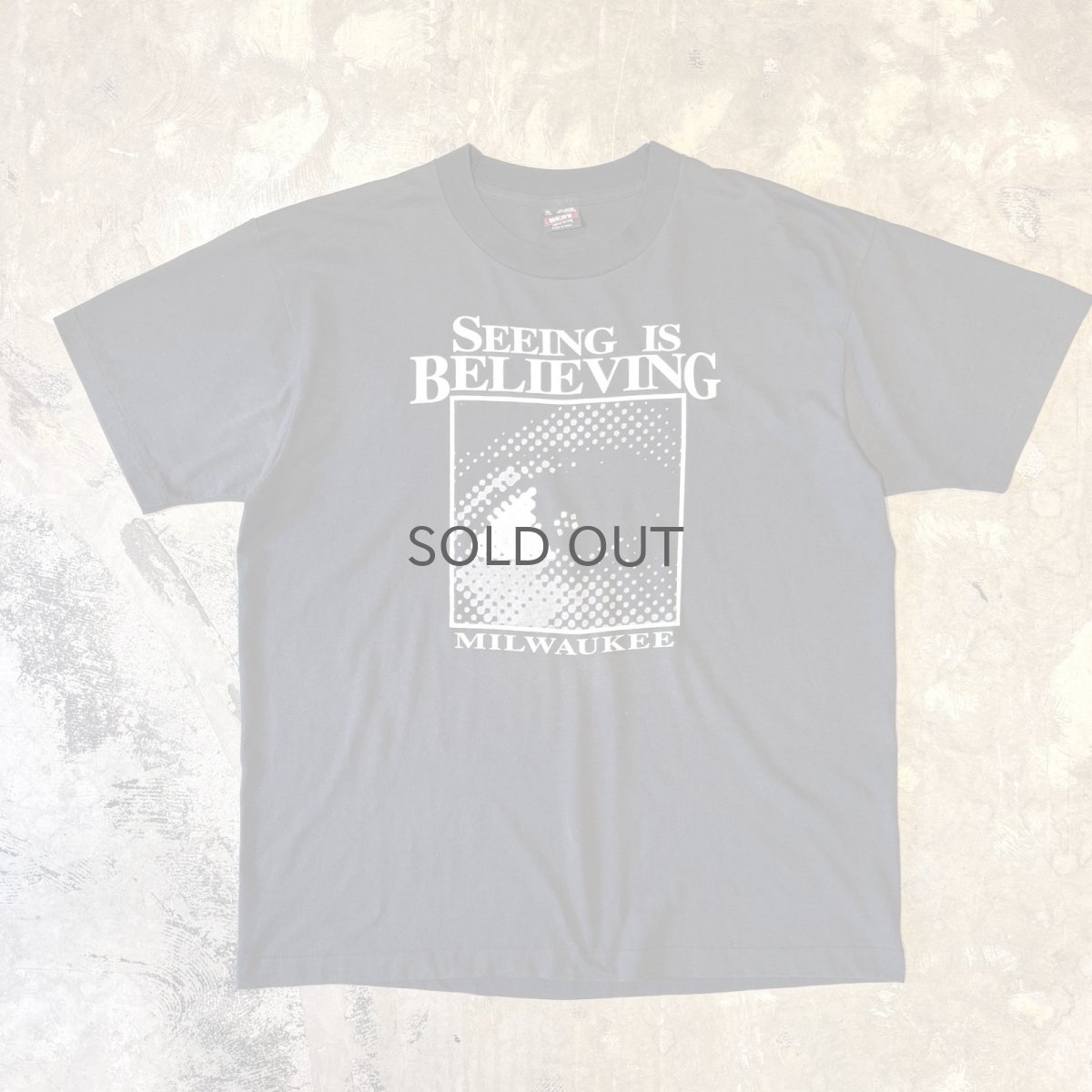 画像1: 80's "SEEING IS BELIEVING" EYE PRINTED S/S TEE / Mens XL / MADE IN USA (1)