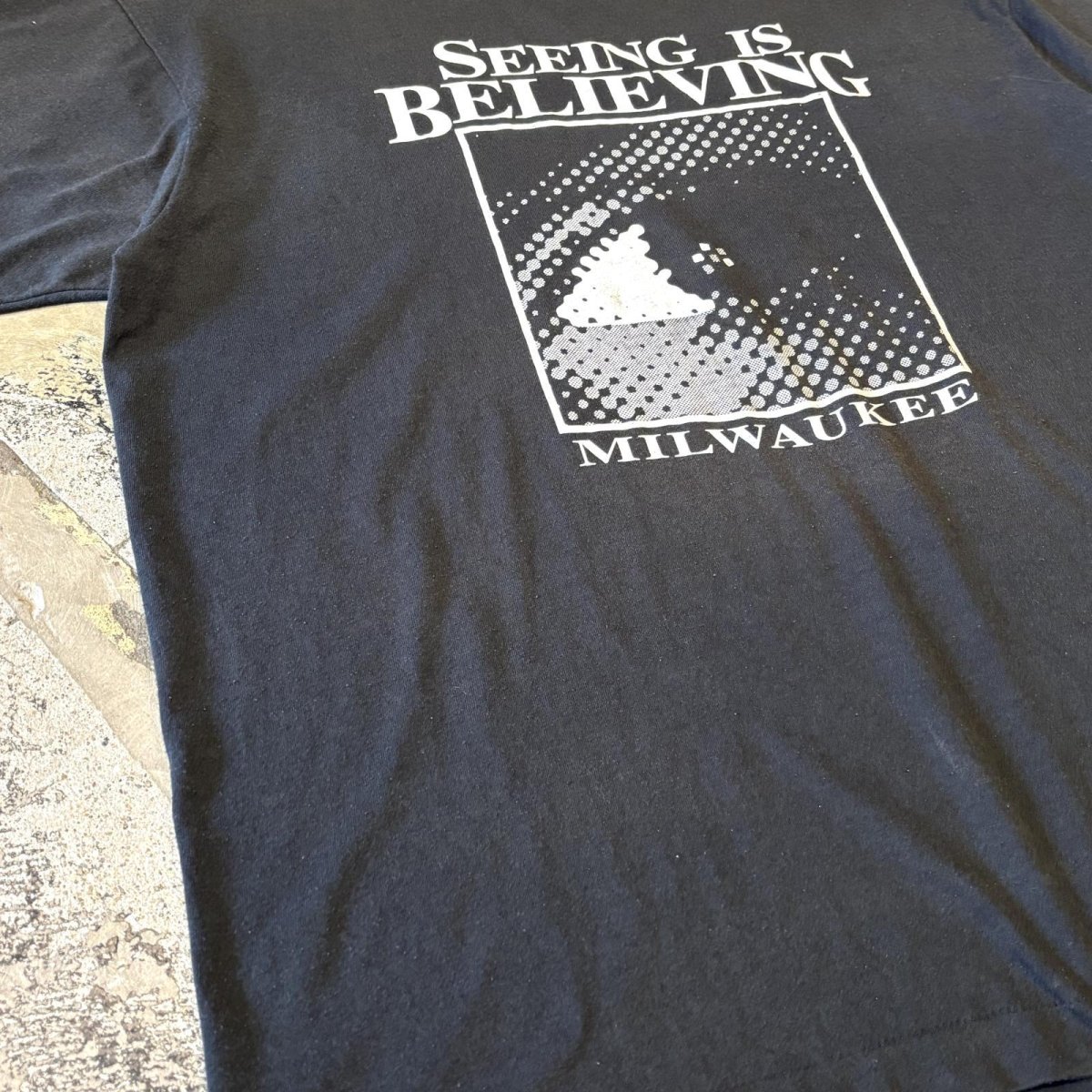 画像5: 80's "SEEING IS BELIEVING" EYE PRINTED S/S TEE / Mens XL / MADE IN USA (5)