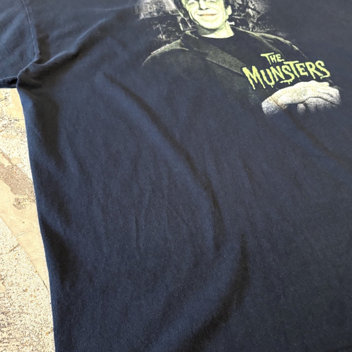 画像5: "THE MUNSTERS" FRONT FRANKEN PRINTED S/S TEE / Mens L (5)
