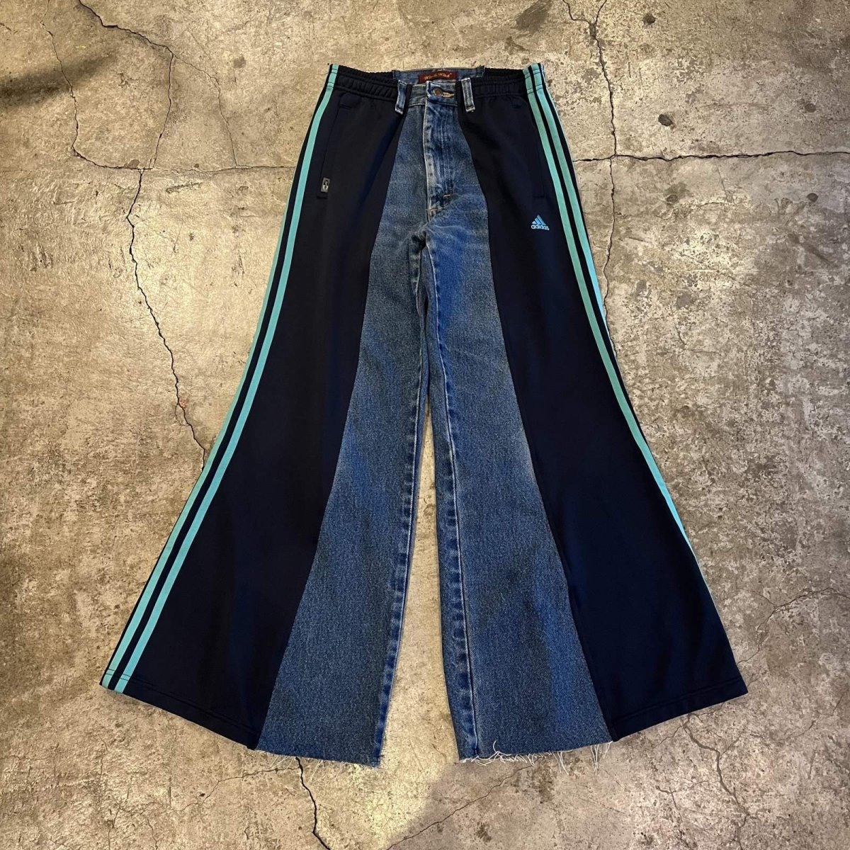 画像1: 【Wiz&Witch】"UNITED" SPORTY DENIM PANTS / OS (1)