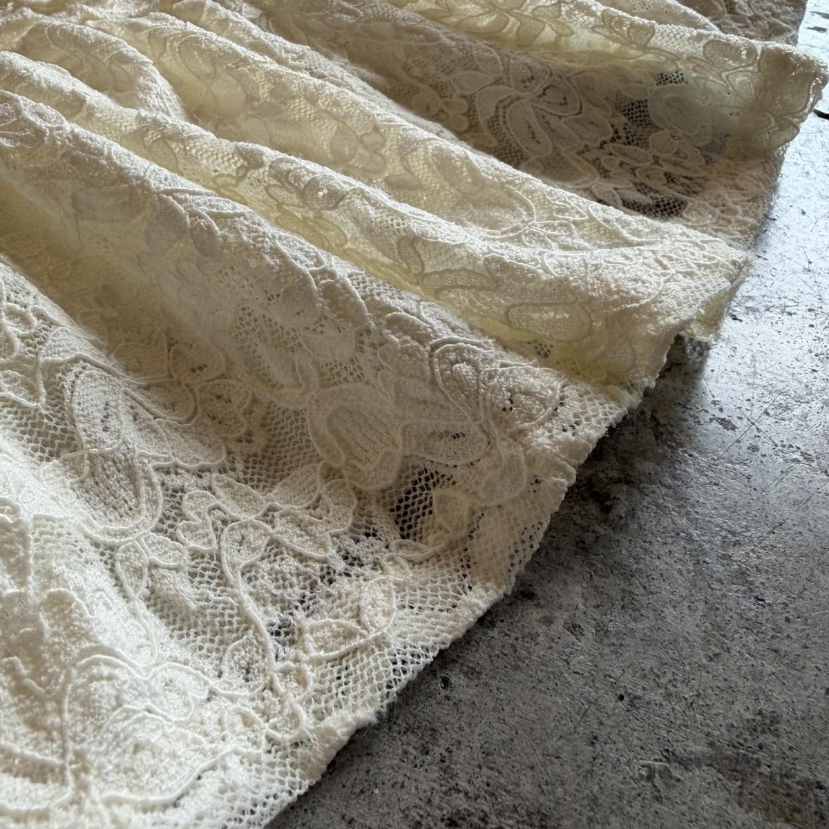 画像10: ALL OVER LACE PATTERN POINT FRILL DESIGN CAMISOLE / Ladies L(M)  (10)