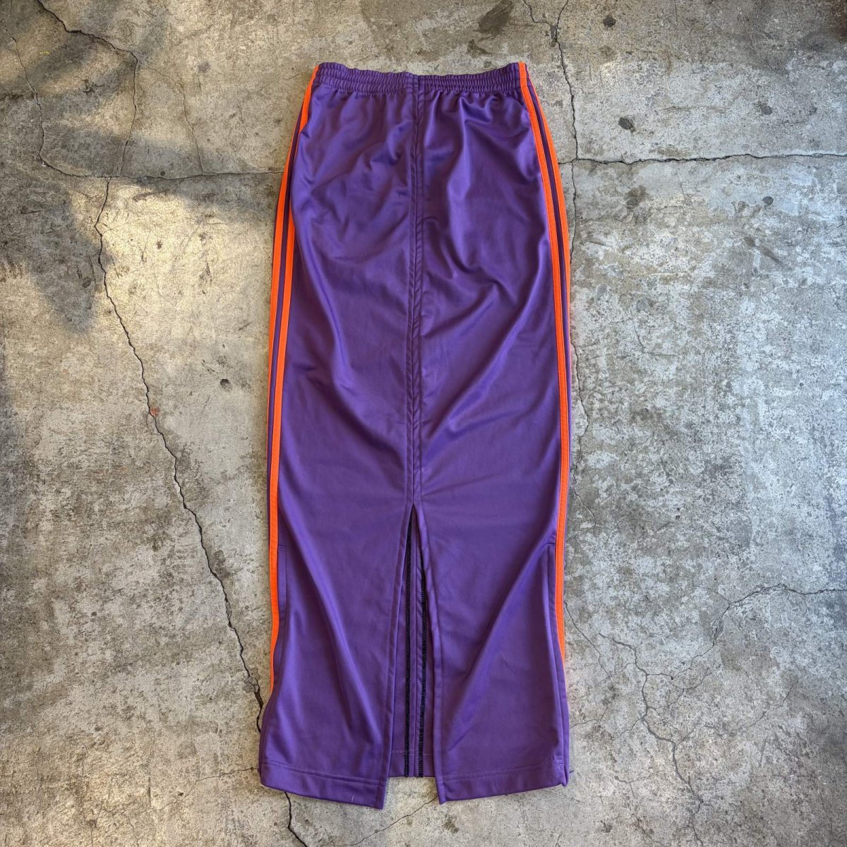 画像2: 【Wiz&Witch】"UNITED" BACK SLIT SPORTY LONG SKIRT / OS (2)