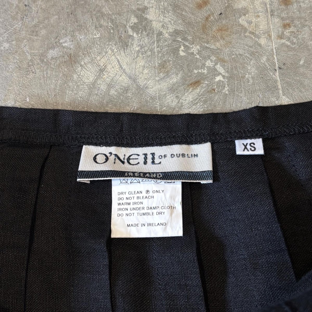 画像9: BLACK LINEN BELTED WRAP SKIRT / W28~31 / MADE IN IRELAND (9)