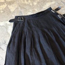 画像3: BLACK LINEN BELTED WRAP SKIRT / W28~31 / MADE IN IRELAND (3)