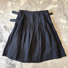 画像2: BLACK LINEN BELTED WRAP SKIRT / W28~31 / MADE IN IRELAND (2)