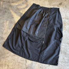 画像6: FRONT ZIP DESIGN NYLON CARGO SKIRT / W25~W29 (6)