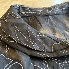 画像8: LEAVES PATTERN EMBROIDERY DOUBLE COLLAR DESIGN SHEER SHIRT / Ladies M (8)