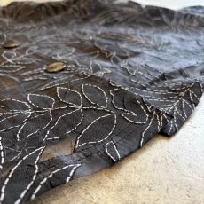 画像11: LEAVES PATTERN EMBROIDERY DOUBLE COLLAR DESIGN SHEER SHIRT / Ladies M (11)