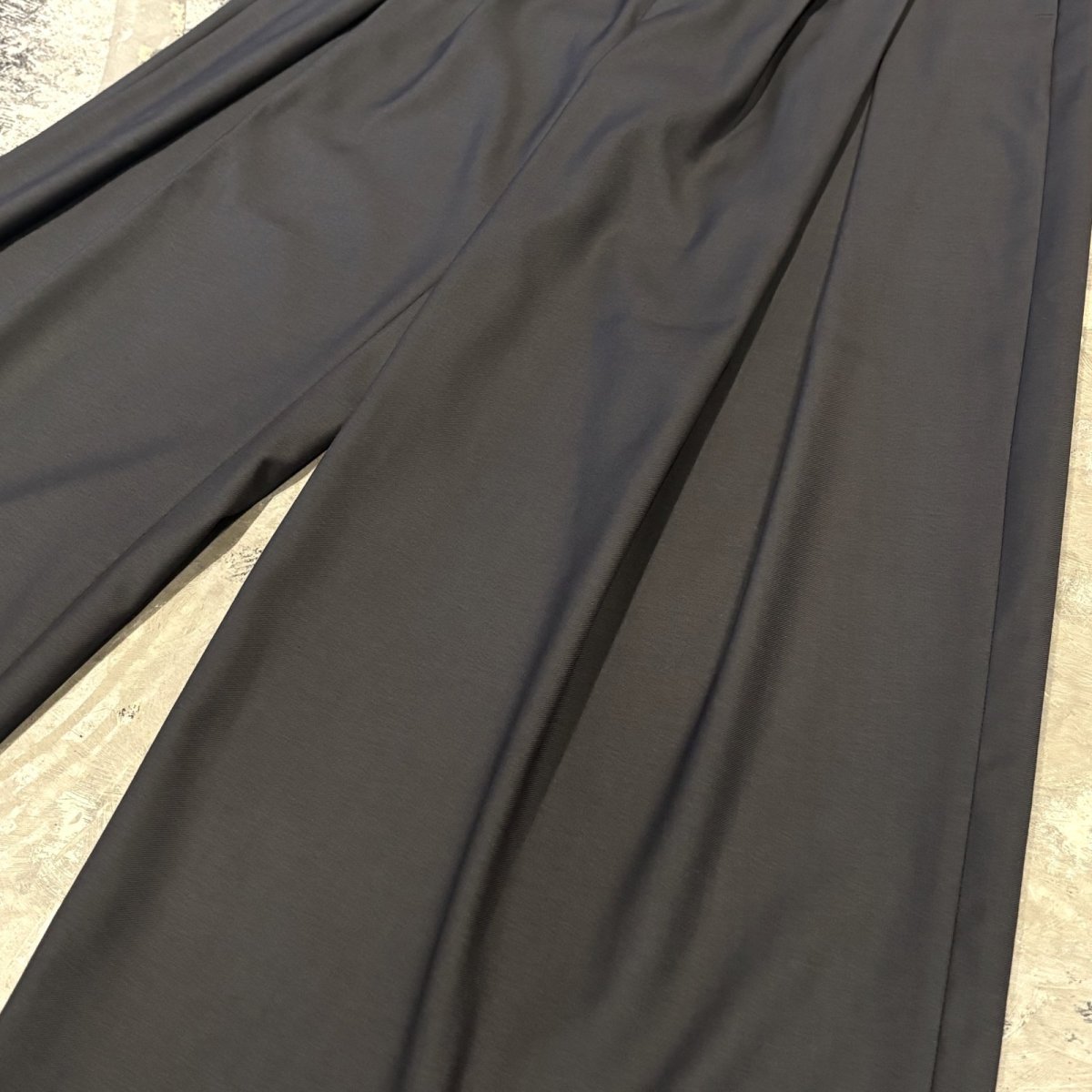画像6: 【WONDERGROUND】WIDE SILHOUETTE BELTED SLACKS / GRAY / OS (6)