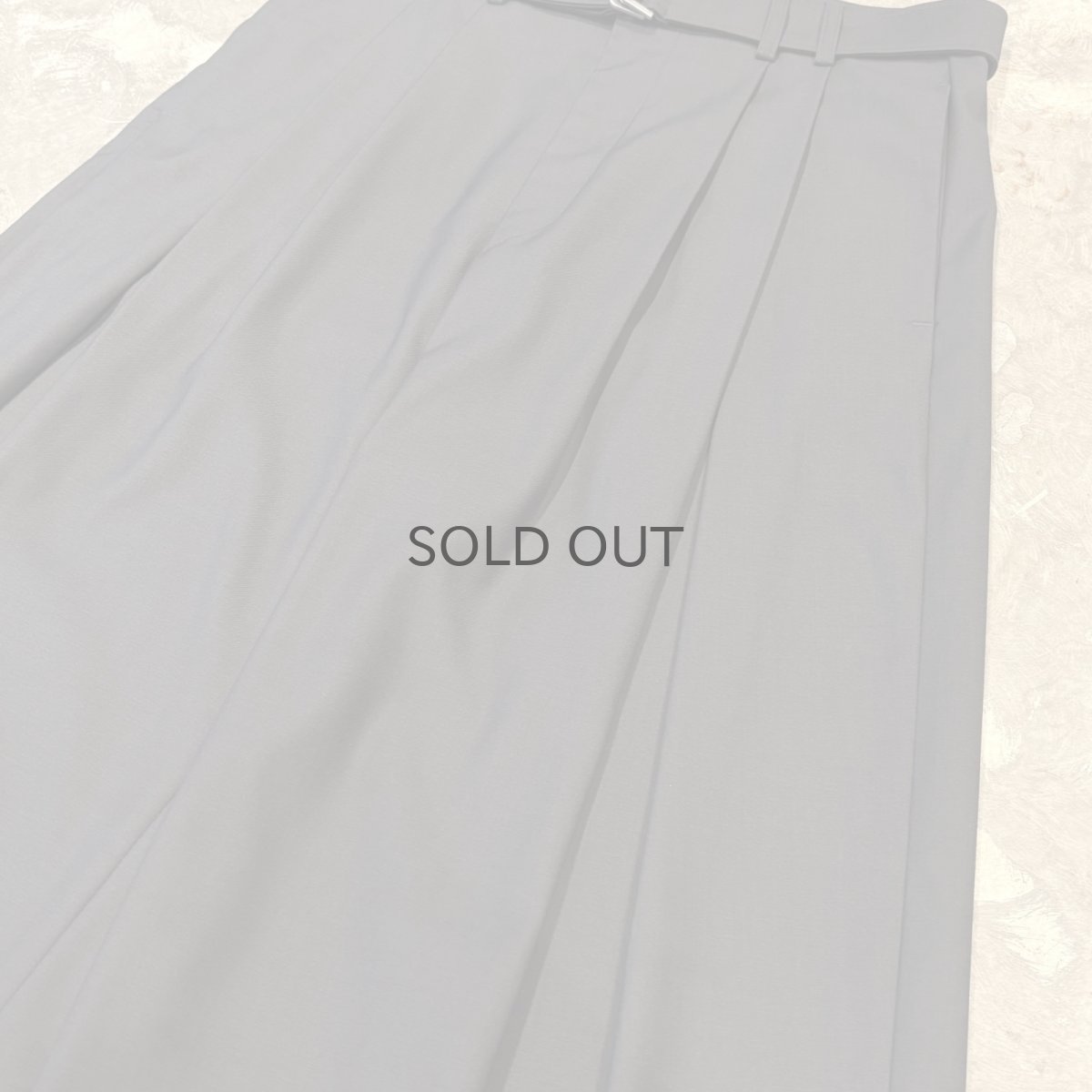 画像4: 【WONDERGROUND】WIDE SILHOUETTE BELTED SLACKS / GRAY / OS (4)