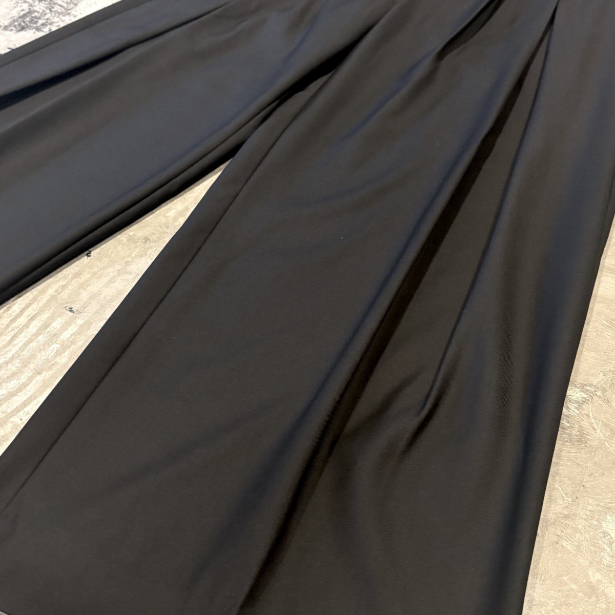 画像6: 【WONDERGROUND】WIDE SILHOUETTE BELTED SLACKS / BLACK / OS (6)
