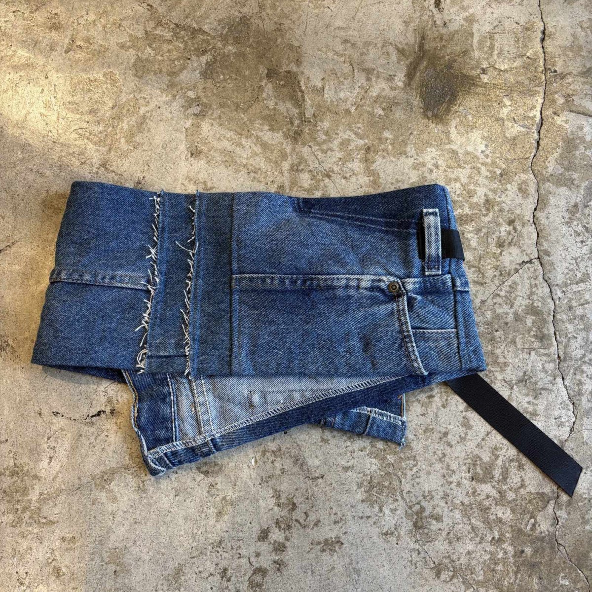 画像2: 【Wiz&Witch】"WEIRD" PATCHWORK DENIM WRAP CORSET / OS (2)
