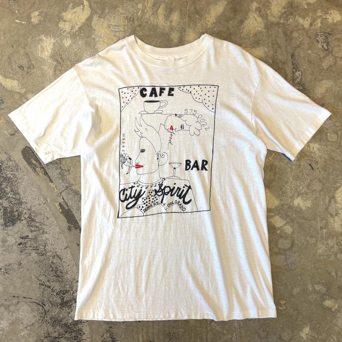 画像1: 80~90's CAEFE ART DRONT PRINTED S/S TEE / Mens L / MADE IN USA (1)