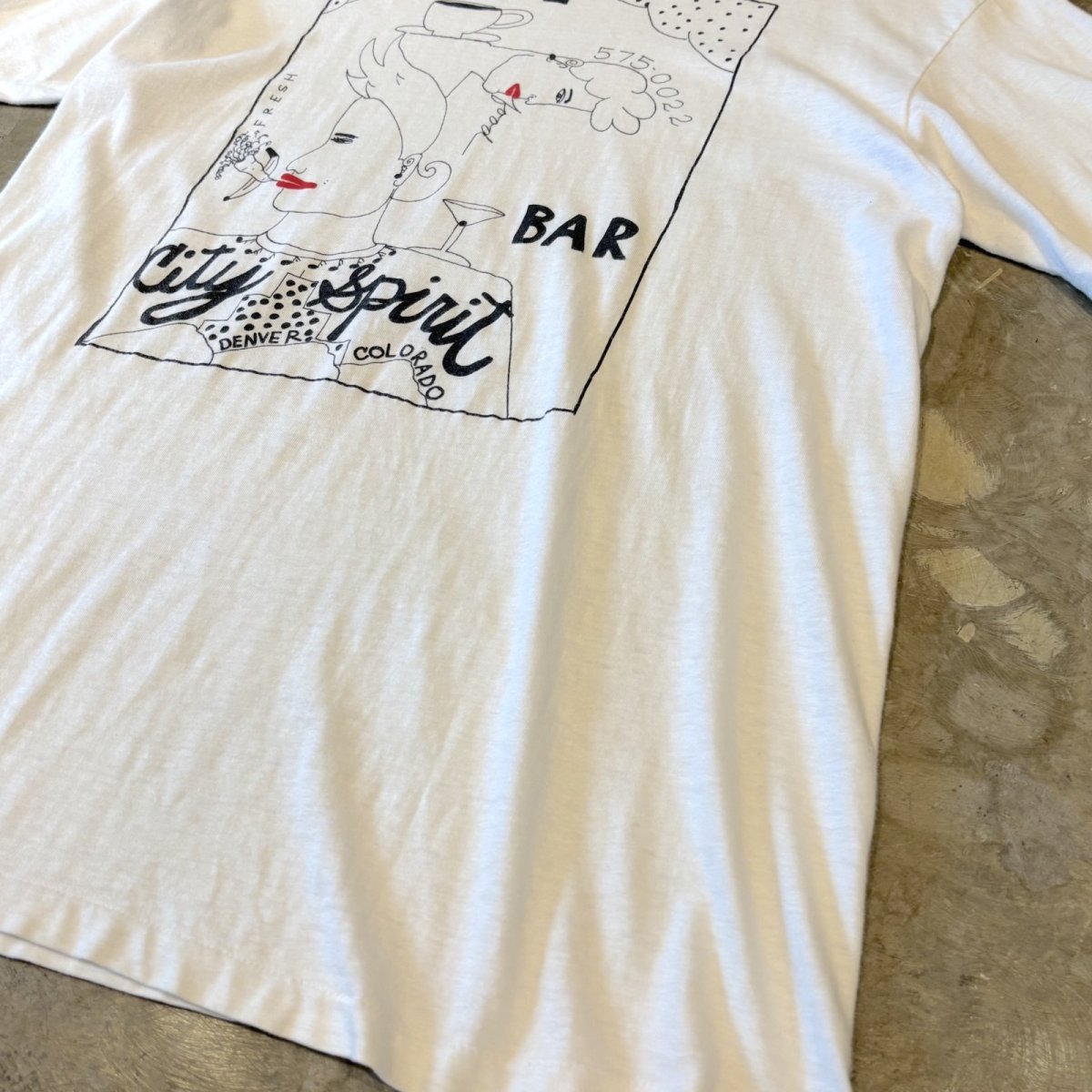 画像6: 80~90's CAEFE ART DRONT PRINTED S/S TEE / Mens L / MADE IN USA (6)