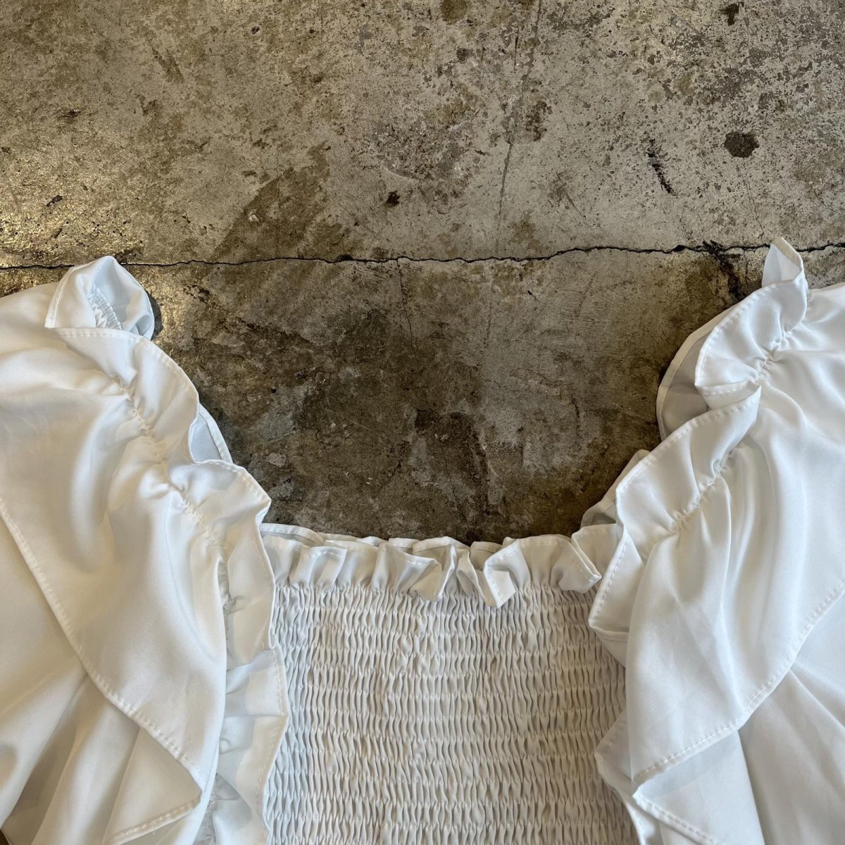 画像10: WHITE COLOR FRILL DESIGN BOAT NECK S/S TOPS / Ladies M (10)