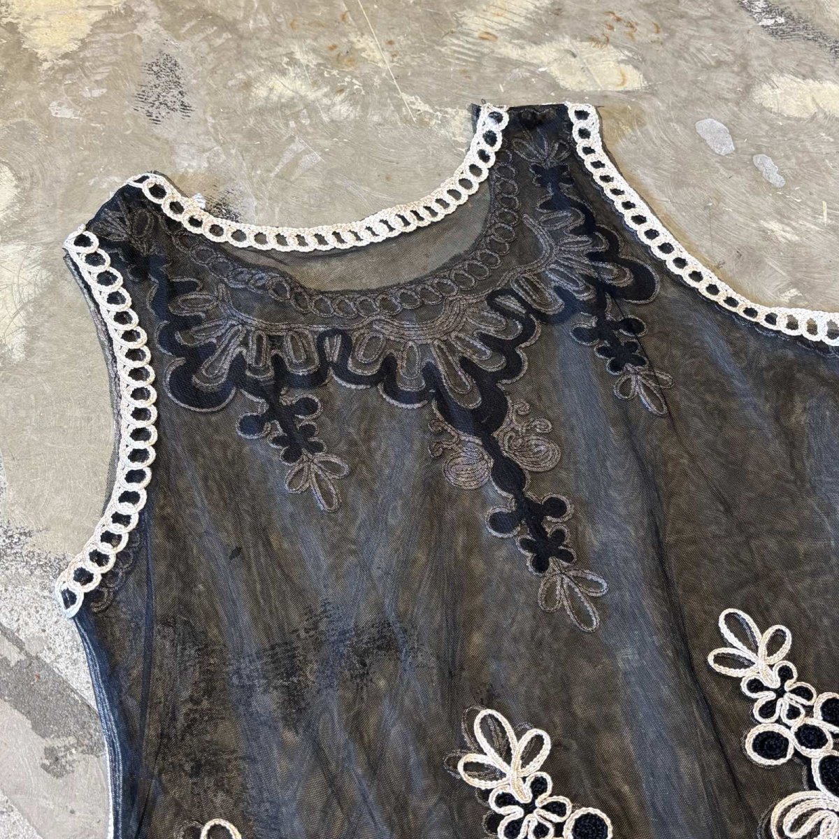 画像9: MONOCHROME LINE ART SHEER VEST / Mens S~M (9)