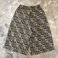 画像2: ALL OVER PATTERN WIDE SILHOUETTE SHORTS / ~W36 (2)