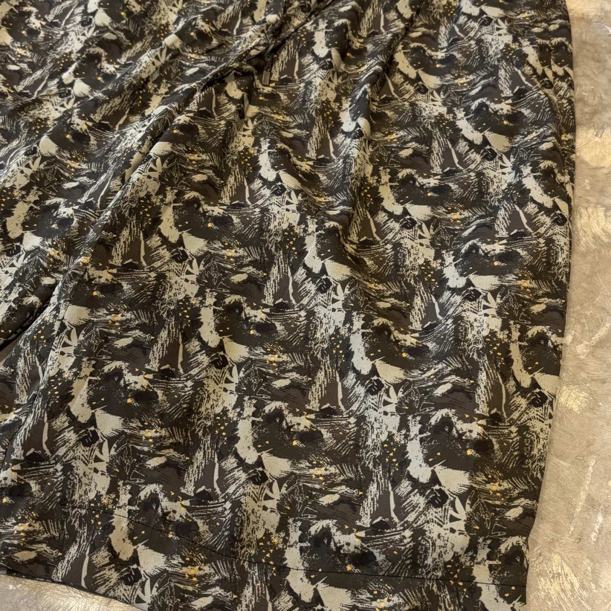画像6: ALL OVER PATTERN WIDE SILHOUETTE SHORTS / ~W36 (6)
