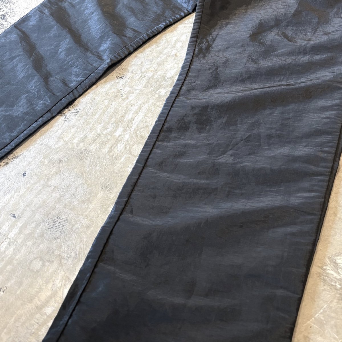 画像6: BLACK COLOR STRAIGHT SILHOUETTE NYLON PANTS / W33 (6)