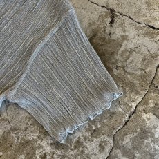 画像7: METALLIC SILVER COLOR PLEATS PATTERN SHEER S/S TOPS / Ladies XS~S (7)