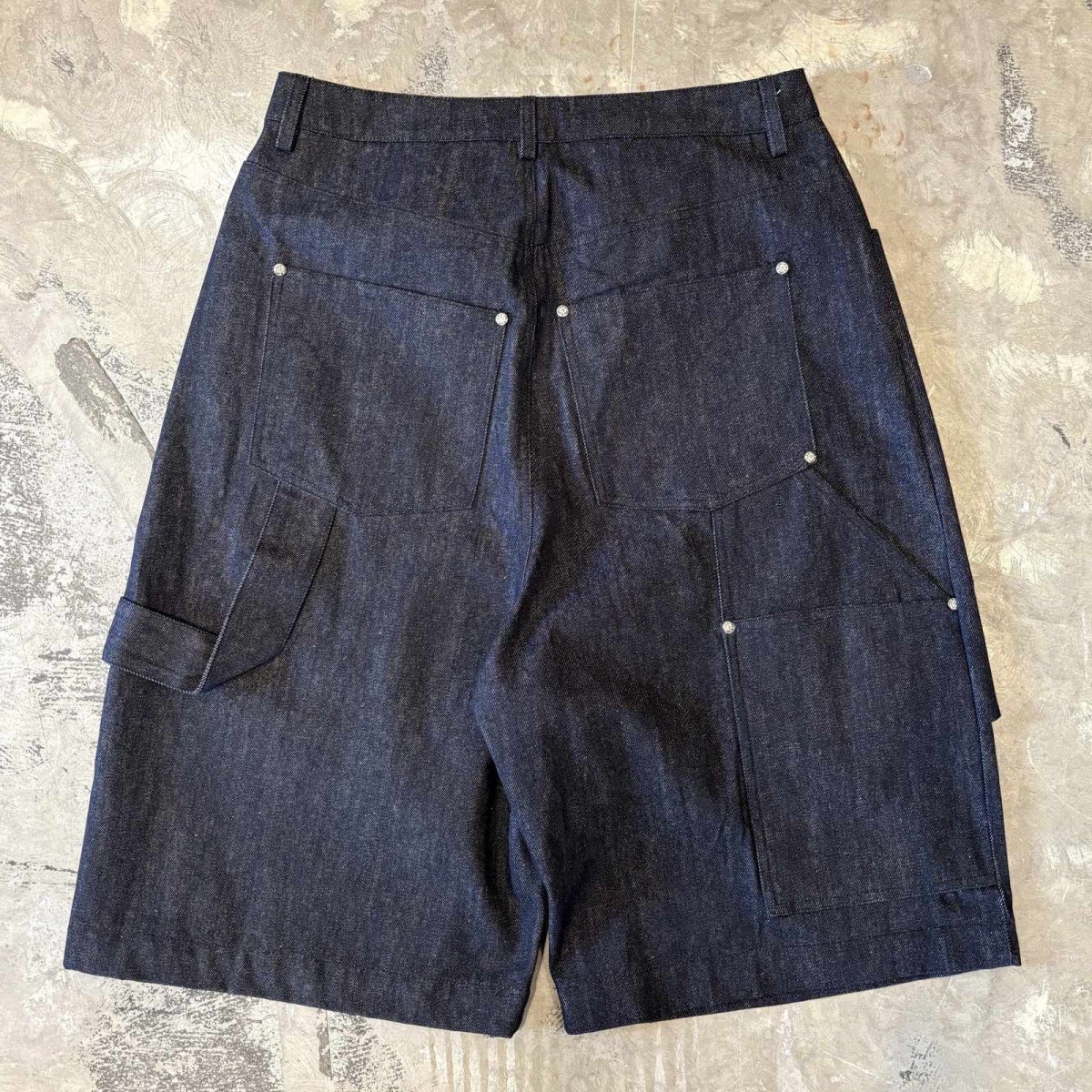 画像2: WIDE SILHOUETTE BLACK DENIM PAINTER SHORTS / W33 (2)