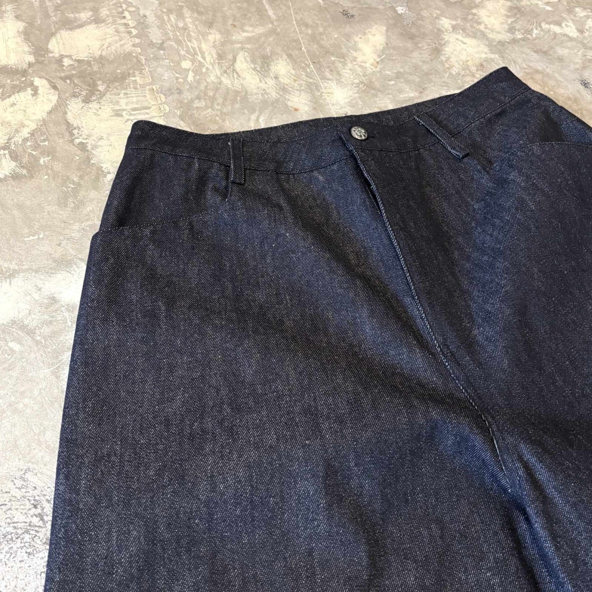画像3: WIDE SILHOUETTE BLACK DENIM PAINTER SHORTS / W33 (3)