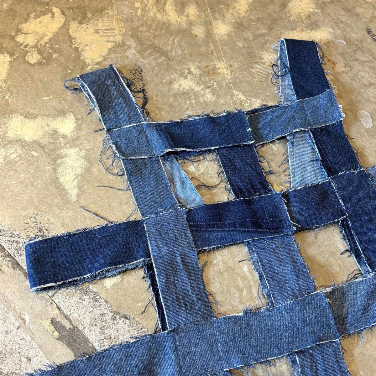 画像3: 【Wiz&Witch】"WEIRD" BONDAGE DENIM VEST / BLUE / OS (3)