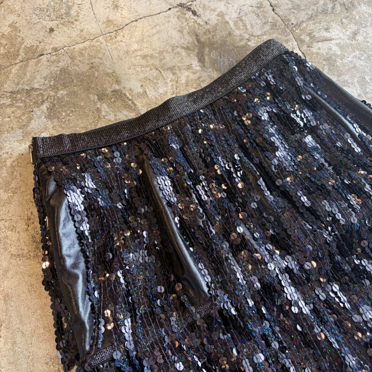 画像3: BLACK SEQUINS FRINGE DESIGN SKIRT / W24~W30 (3)