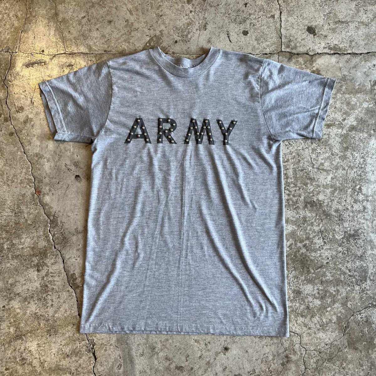 画像1: FRONT "ARMY" LOGO PRINTED STUDS DESIGN S/S TEE / Ladies M (1)