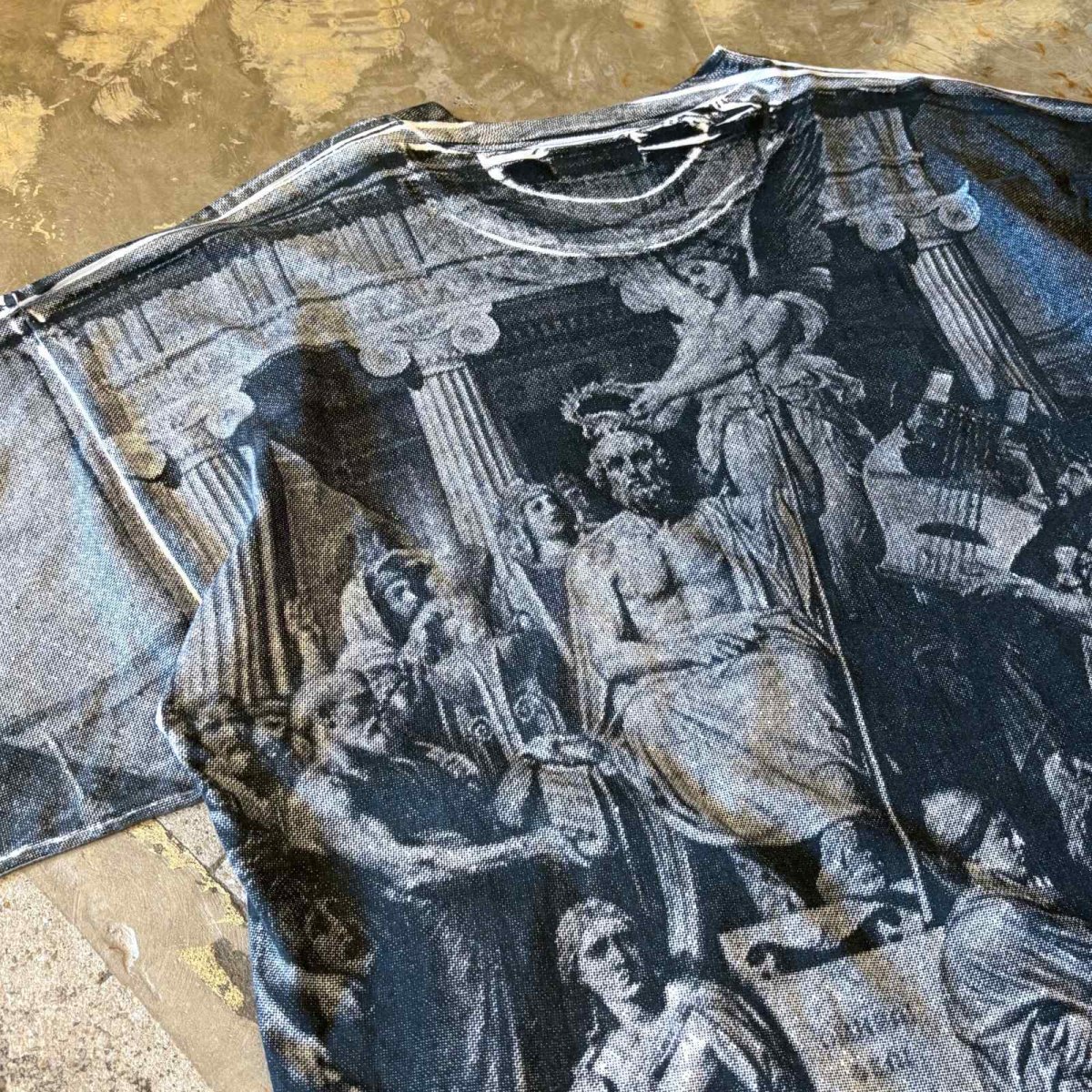 画像9: ALL OVER ART PRINTED S/S TEE / Mens L / MADE IN GREECE (9)