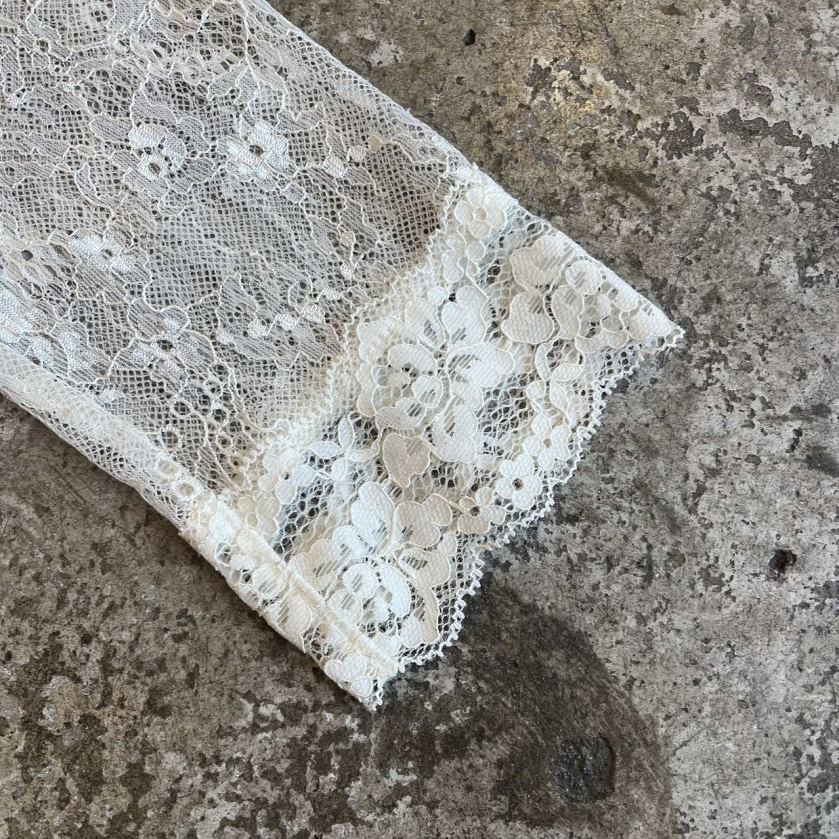 画像6: ALL OVER LACE PATTERN HALF NECE DESIGN L/S TOPS / Ladies M (6)