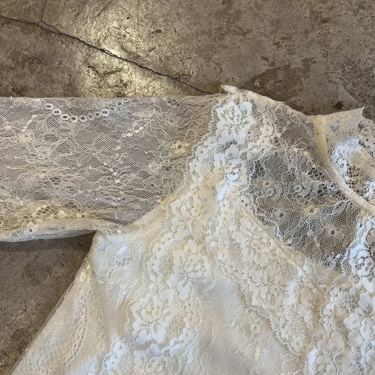 画像10: ALL OVER LACE PATTERN HALF NECE DESIGN L/S TOPS / Ladies M (10)