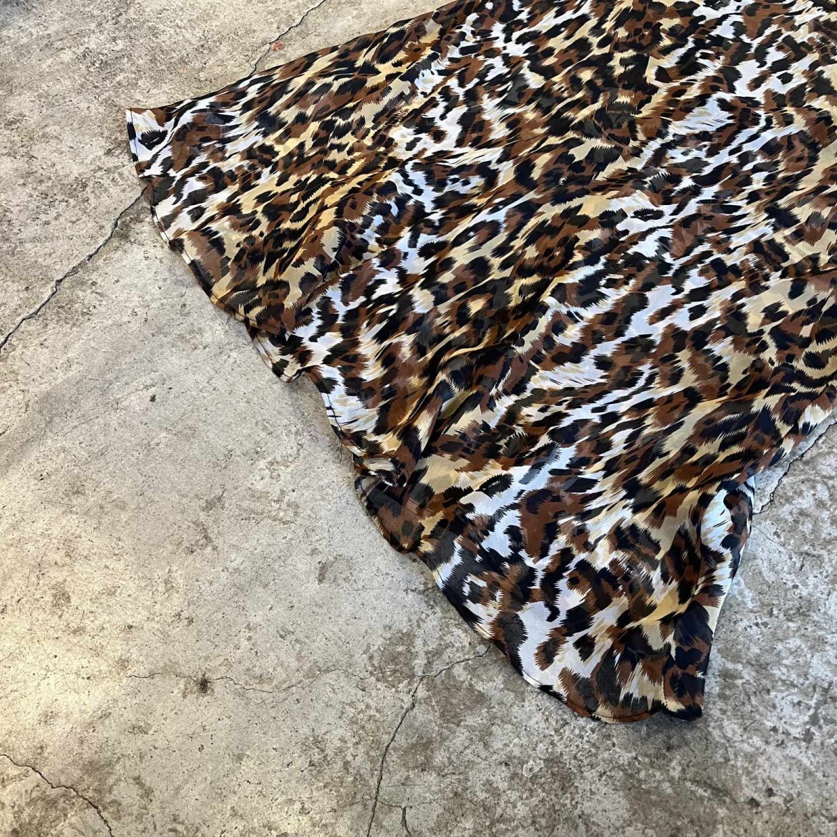 画像4: ALL OVER LEOPARD PATTERN SHEER LONG DESIGN CAMISOLE / Ladies M (4)