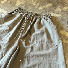 画像4: 【WONDERGROUND】DOUBLE KNEE STYLE WIDE SILHOUETTE SHORTS / GREEN / OS (4)