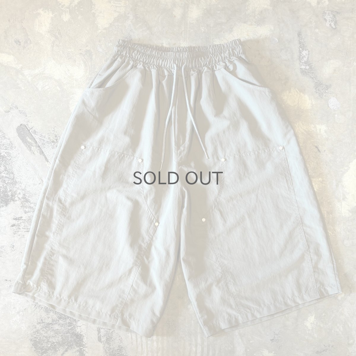 画像1: 【WONDERGROUND】DOUBLE KNEE STYLE WIDE SILHOUETTE SHORTS / GREEN / OS (1)