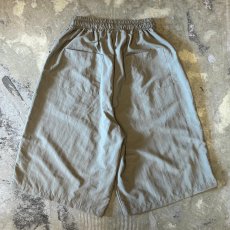 画像2: 【WONDERGROUND】DOUBLE KNEE STYLE WIDE SILHOUETTE SHORTS / GREEN / OS (2)