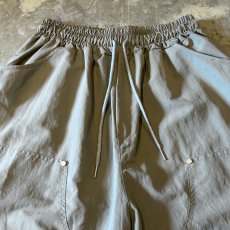 画像10: 【WONDERGROUND】DOUBLE KNEE STYLE WIDE SILHOUETTE SHORTS / GREEN / OS (10)