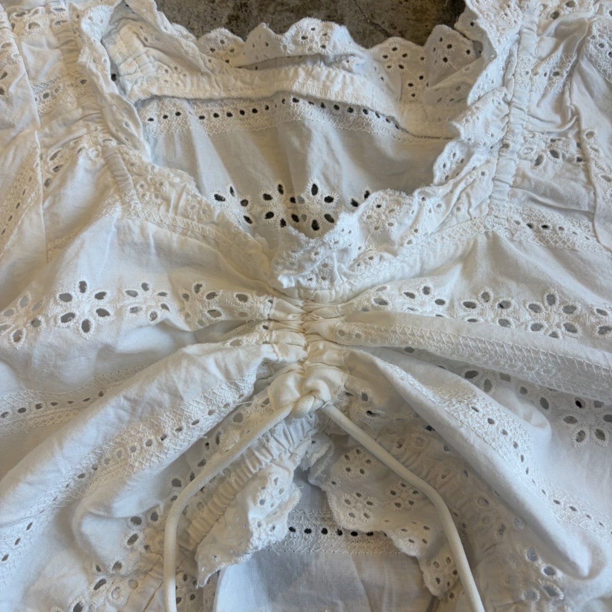画像8: FRONT GATHER PUNCHING LACE FRILL DESIGN SHORT S/S TOPS / Ladies S (8)