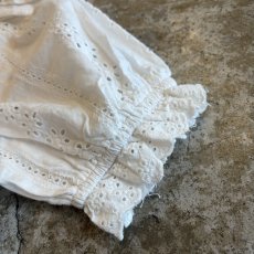 画像6: FRONT GATHER PUNCHING LACE FRILL DESIGN SHORT S/S TOPS / Ladies S (6)