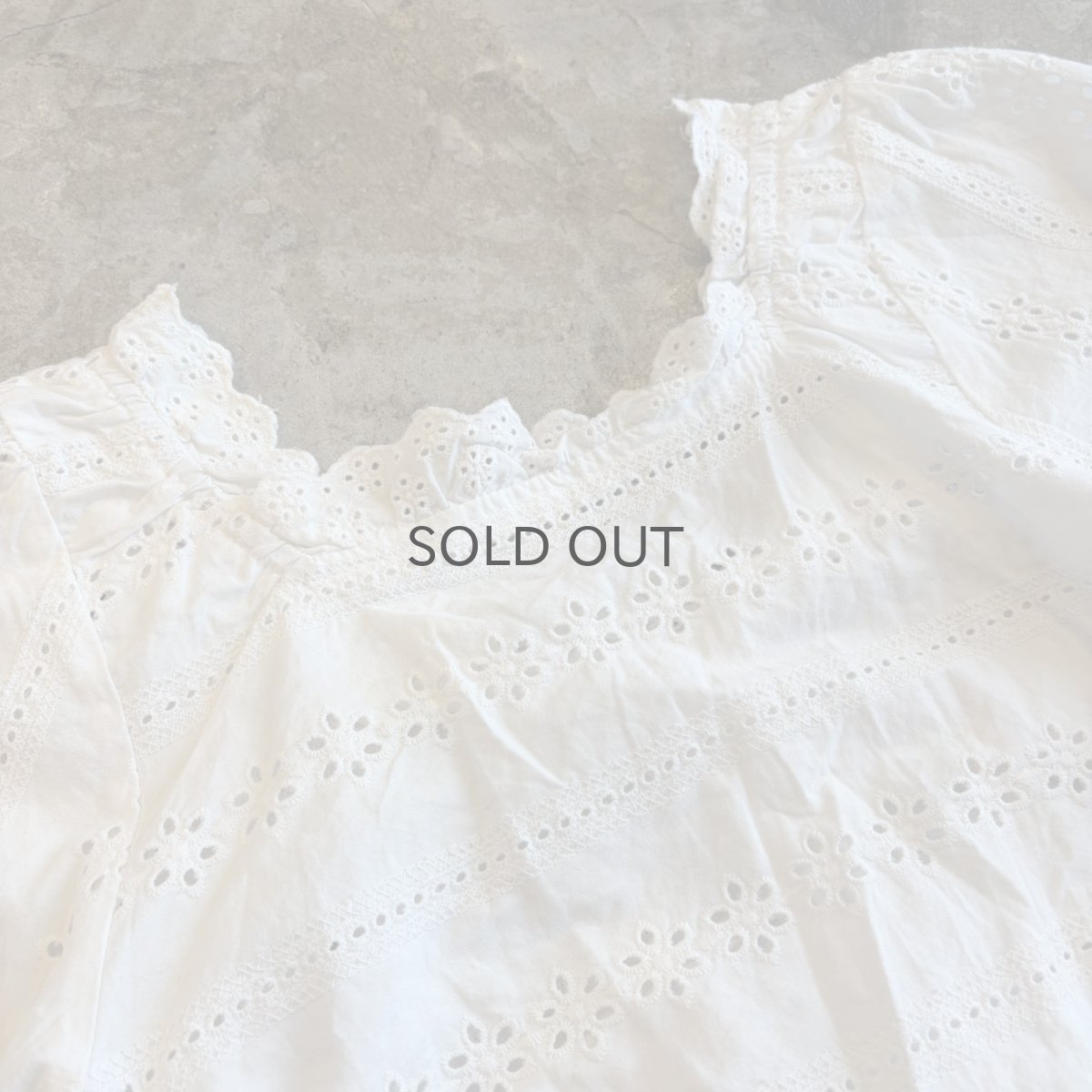 画像9: FRONT GATHER PUNCHING LACE FRILL DESIGN SHORT S/S TOPS / Ladies S (9)