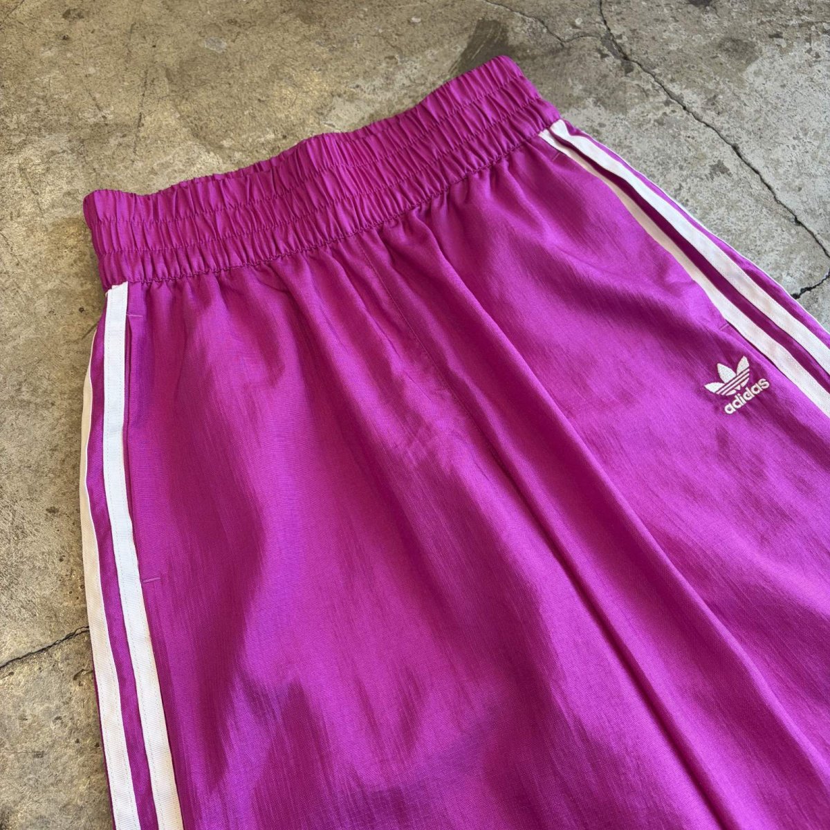 画像3: 【adidas】COLOR 2WAY HEM DESIGN TRACK PANTS / W24~W31 (3)