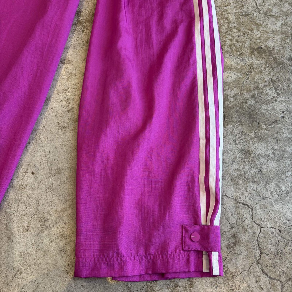 画像7: 【adidas】COLOR 2WAY HEM DESIGN TRACK PANTS / W24~W31 (7)