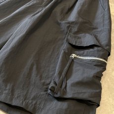 画像6: 【WONDERGROUND】ZIP CARGO POCKET WIDE SILHOUETTE NYLON SHORTS / OS (6)