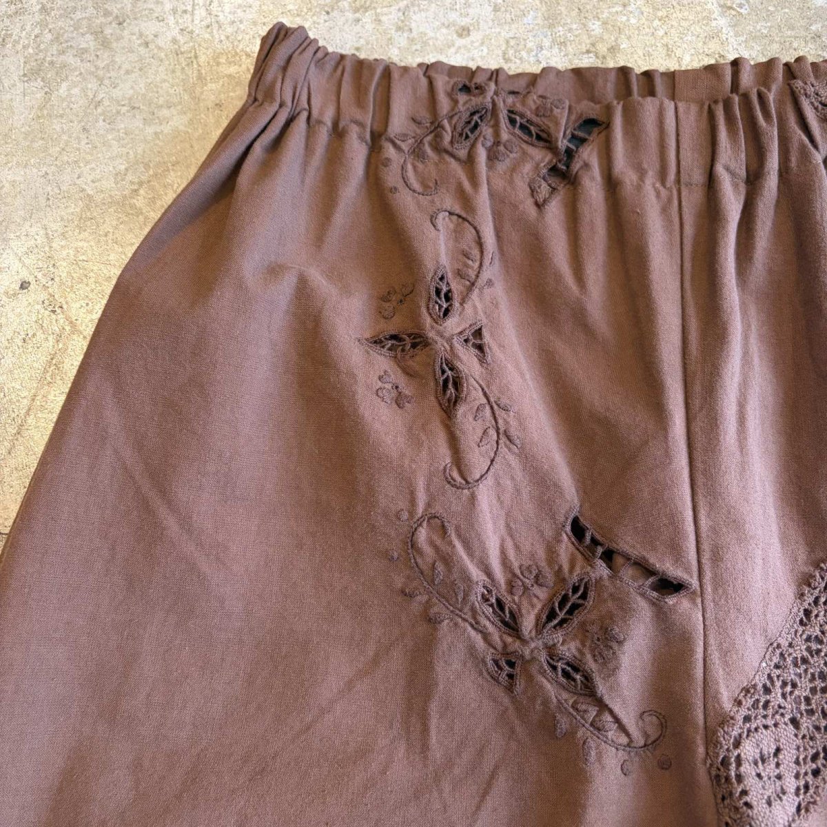画像5: BROWN COLOR PUNCHING LACE DESIGN PATCHWORK PANTS / W24~W39 (5)
